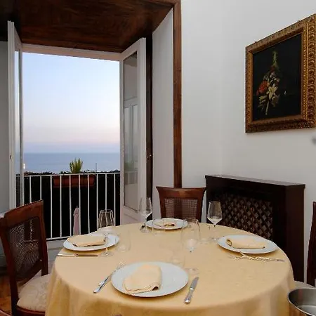 Ristorante Le Clarisse 호텔 4*